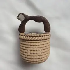 「カワウソバスケット」