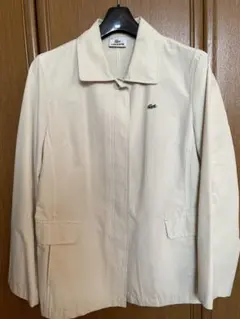 ホワイト ブルゾン