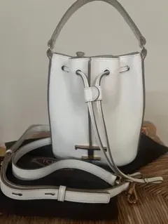 トッズ2WAYハンドバックTタイムレスマイクロ