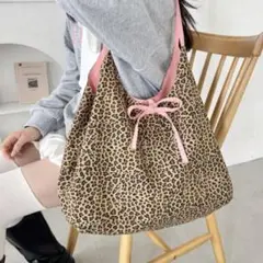 SOLLON. ヒョウ柄 ピンク トートバッグ