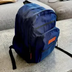 ユニバーサルオーバーオール✨THE SHOP TK コラボ　リュック　カラビナ付のサムネイル