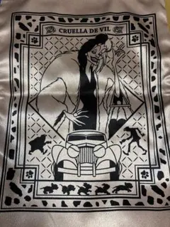 ディズニーハロウィン⭐︎ヴィランズトートバッグ⭐︎クルエラ