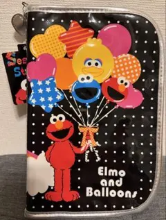 新品✨セサミストリート 母子手帳ケースのサムネイル