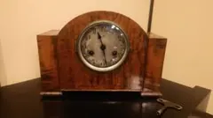 キンツレ-KIENZLE-　日の出型木製置き型時計 キンツレ-KIENZLE- 日の出型木製置き型時計 美術品