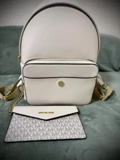 MICHAEL KORS リュック ポーチ付き ホワイトのサムネイル