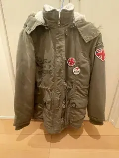 フード付きオリーブグリーンジャケット LINDAUER