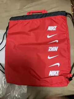 Nike ナップサック　ドローストリングバッグ レッド　ブラック　プールバック