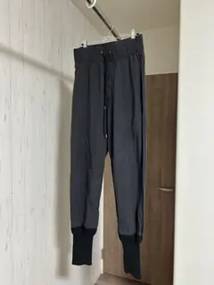 黒 ウエストゴム 裾リブ パンツ N4