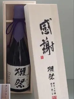 獺祭 純米大吟醸 磨き二割三分 720ml 桐箱入りのサムネイル