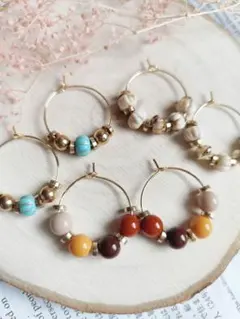 3ペアセット　アクリルビーズフープピアス　カラフルゴルド　まとめ売りアクセサリー