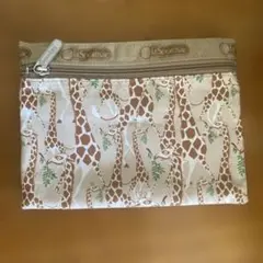 LeSportsac キリン柄ポーチ