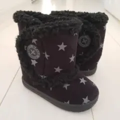 最終値下げ　新品　ブーツ　黒　星柄　13cm