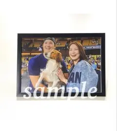 ★ドジャース　大谷翔平田中真美子　A4ポスターフレーム付き　デコピン　地区優勝②