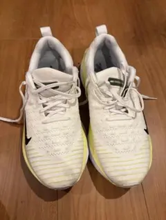 ナイキ　infinity Run4 28cm