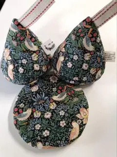 花柄　小鳥柄　三角鍋つかみ　鍋敷き 　セット　ハンドメイド
