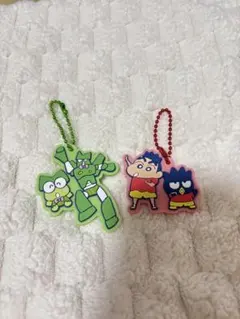 クレヨンしんちゃんキーホルダー　2個セット