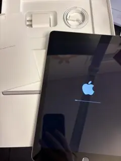 Apple iPad 8世代 128GB Wi-Fiモデル スペースグレー 本体