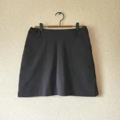 【美品】ティゴラ サイズ９ ゴルフ プリーツ スカート Ｍのサムネイル