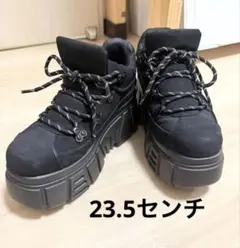 ベルシュカ　厚底スニーカー　23.5センチのサムネイル