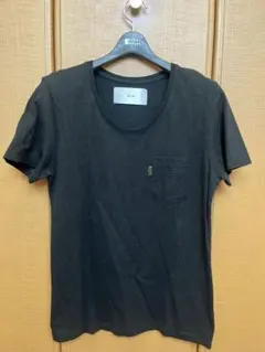 AKM ポケット付きクルーネックTシャツのサムネイル