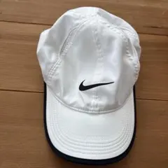 NIKE Featherlight キャップ ホワイト