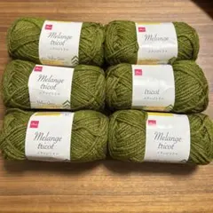 ダイソー　メランジトリコ　オリーブ　6玉　アクリル　毛糸