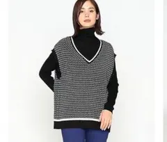 コムサ イズム タグ付き　幾何学柄 オーバーサイズベストNo.7