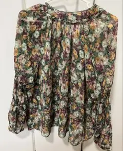 ZARA 花柄シャツ　シースル　パフスリーブ　［訳あり］ボタンなし、縫い付け必要