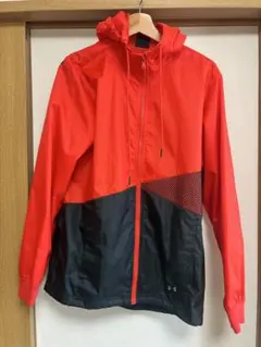 UNDER ARMOUR ウインドブレーカー レッド ブラック Lのサムネイル