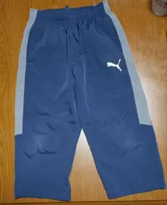 Puma ハーフパンツ 140cm 紺、グレー、マークは黄色い蛍光色