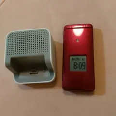 KYF43 au 美品 充電器つき 初期フィルム貼ったままのサムネイル