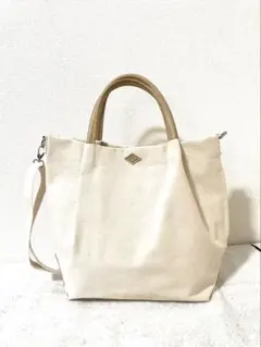 ⁠【完売品・美品】ルートート デリ 撥水 キャンバス 2way トートバッグ白⁠のサムネイル