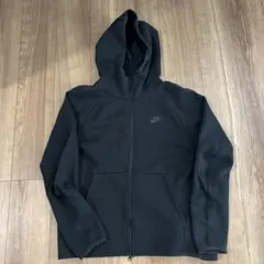 NIKE テックフリース　上