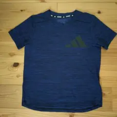 (美品)adidas 130cm Tシャツ