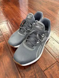《値下げ》Reebok グレー スニーカー