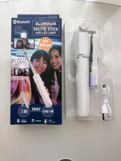 LEDライト付き 2WAYアルミ自撮り棒 三脚　保証期間内のサムネイル