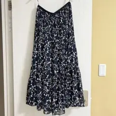 UNIQLO プリーツスカート 花柄 ネイビー Lサイズ