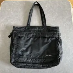 Item thumbnail for item 28a31144-bed7-4d53-abe7-941e12cb682a