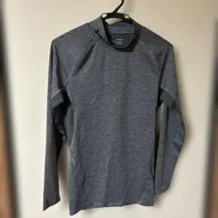 [美品] アンダーアーマーの長袖インナーシャツ　Lサイズ