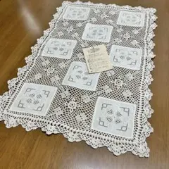 刺繍とレース編みのテーブルセンター テーブルクロス