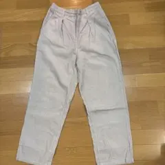 薄いベージュ コーデュロイパンツ プリーツ入り
