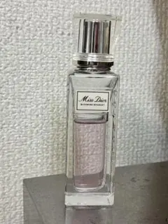 Dior オードトワレ ブルーミングブーケ ローラーパール20ml 本体のみのサムネイル