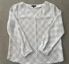 ⭐️新品未使用　INDIVIホワイトチェック柄 五分袖ブラウス　サイズ40