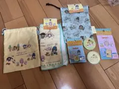 ゆるキャン　サンリオ　ステッカー　マルチケース　缶バッジ