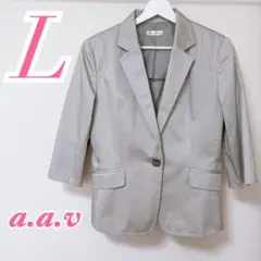 a.v.v アーヴェヴェ テーラードジャケット ライトグレー L 大人コーデのサムネイル