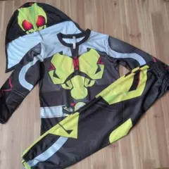 バンダイ変身スーツ　size120