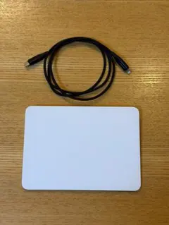 Apple Magic Trackpad 2 A1535 ホワイト ケーブル付き