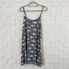 【最終価格です！】FOREVER 21 シャーク柄 サメ柄 キャミソールのサムネイル