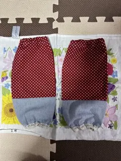 水玉模様とストライプのアームカバー