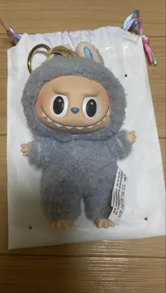 2026年最新】labubu the monstersの人気アイテム - メルカリ
